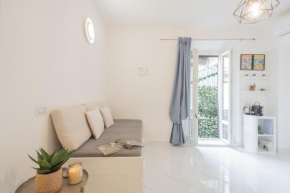 Luce Apartment by Rent All Como Como